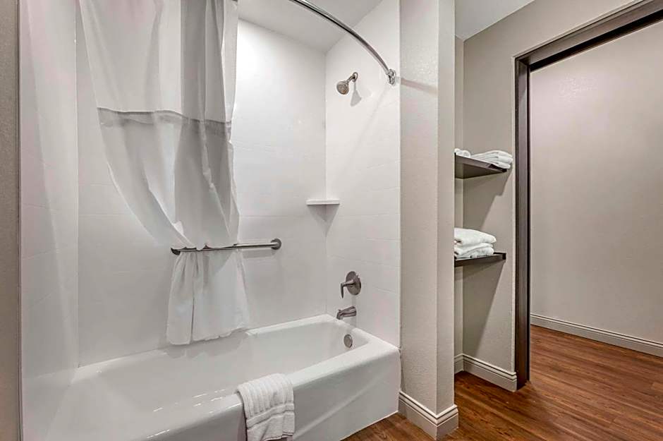 Comfort Inn & Suites Clarksville - Louisville North