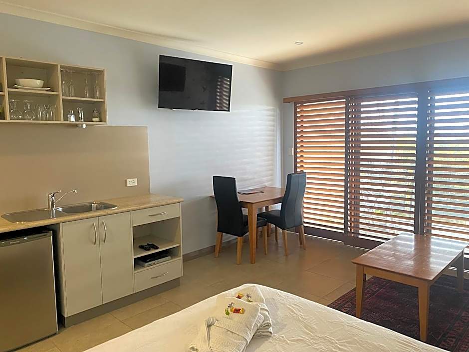 Saltair Luxury Accommodation - Adults Only