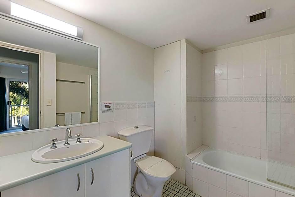 White Crest Apartments