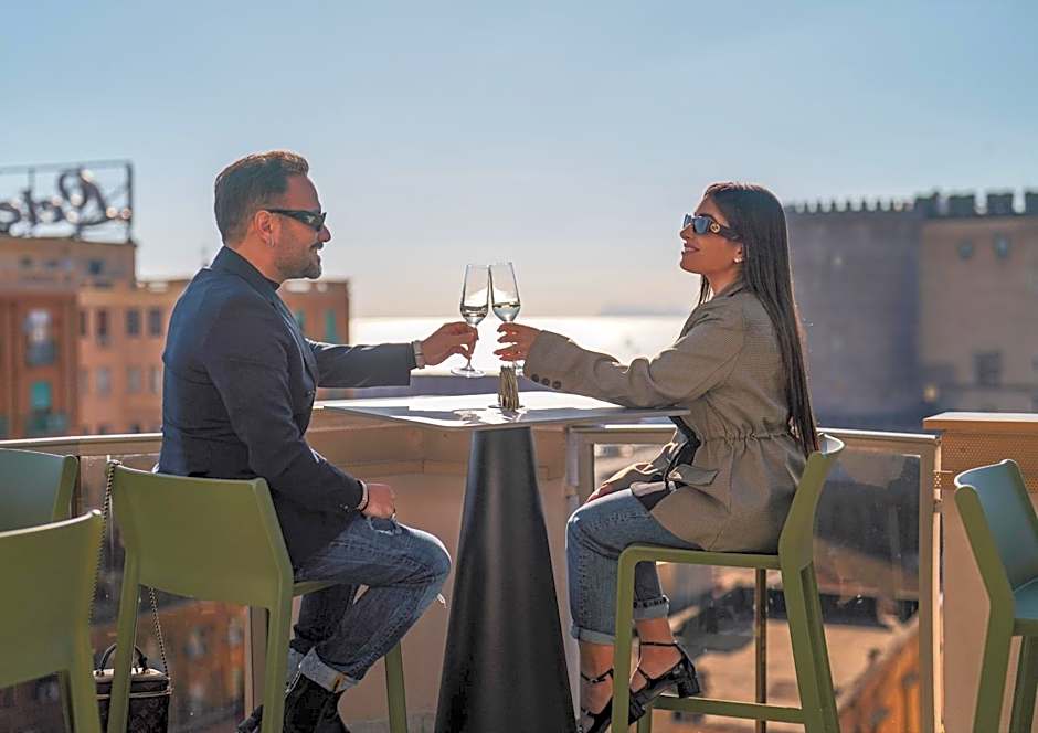 POETICA BOUTIQUE SKY HOTEL