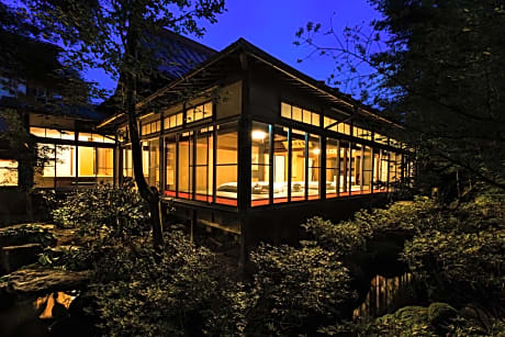 Garden View Suite