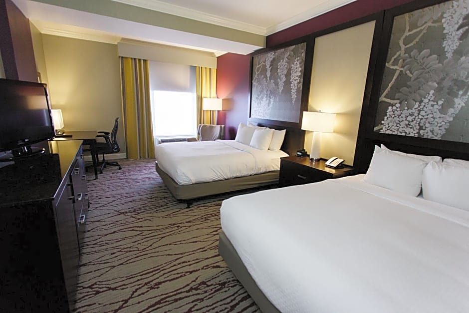 DoubleTree by Hilton Historic Savannah