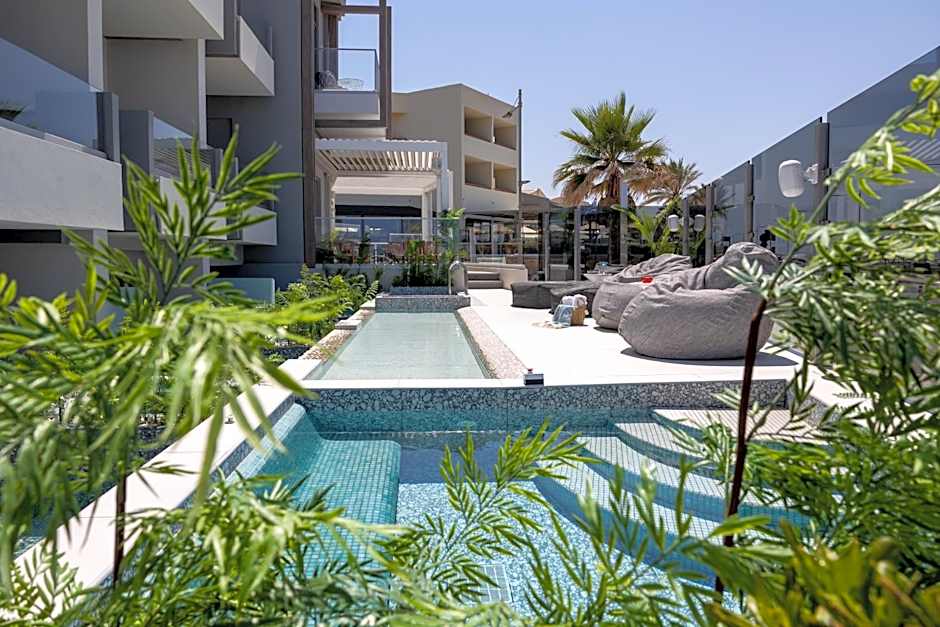 Pearl SeaBreeze Suites