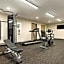 Country Inn & Suites by Radisson, Platteville, WI