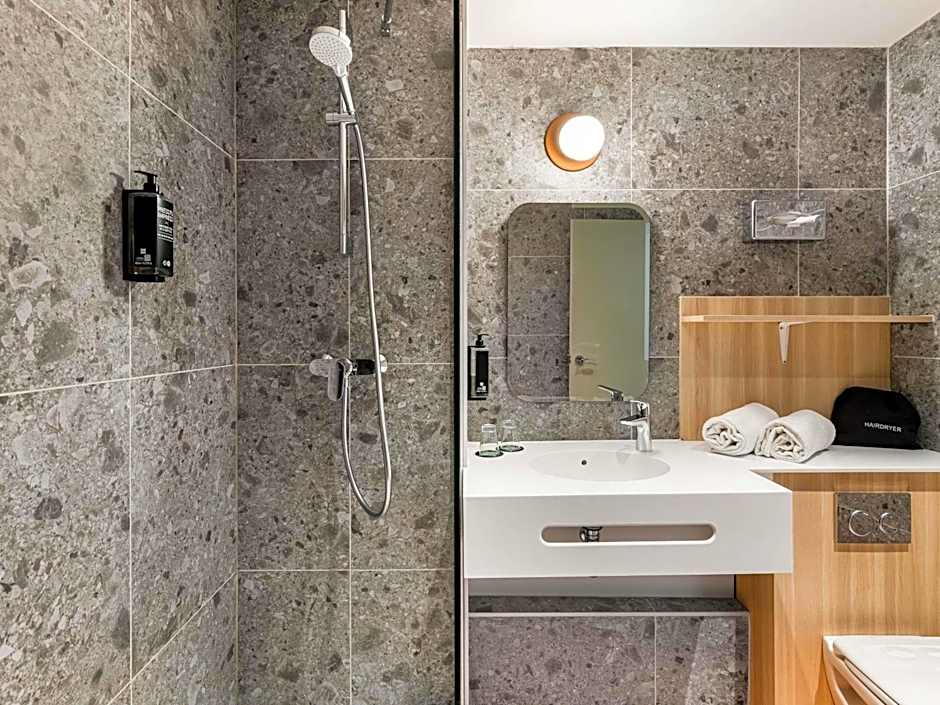 ibis Styles Annecy Gare Centre