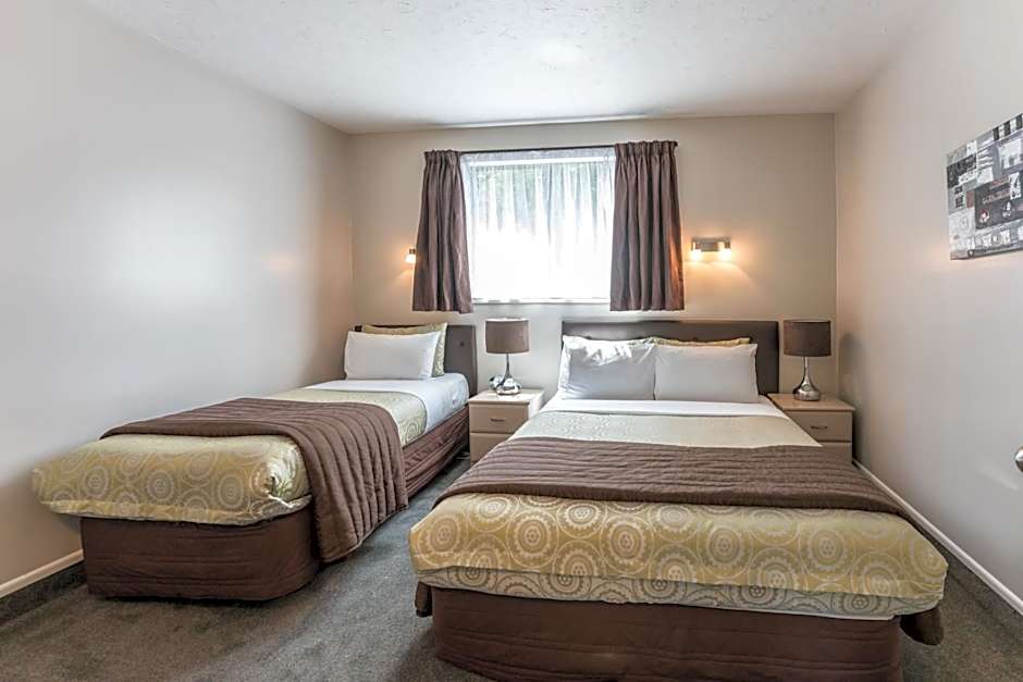 Strathern Motor Lodge