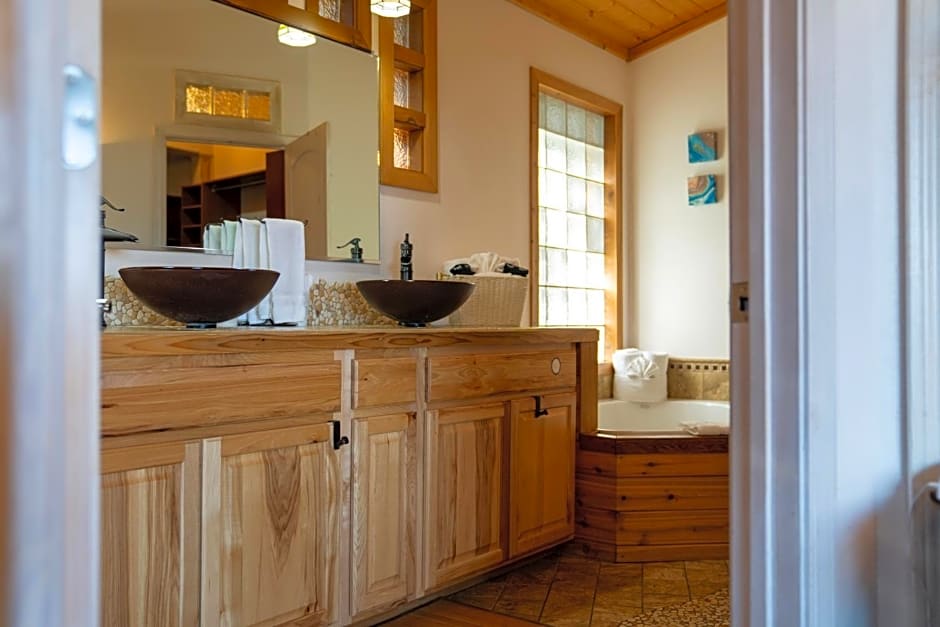 Homer Inn & Spa