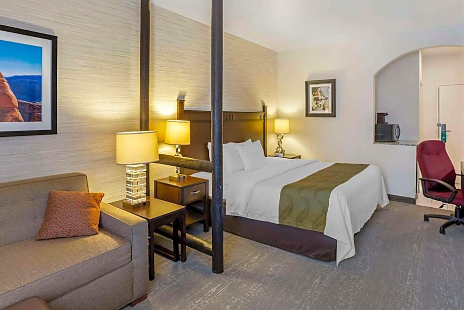 Quality Suites Moab near Arches National Park