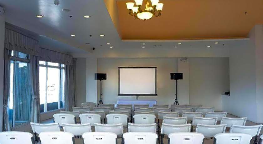 City Center Hotel