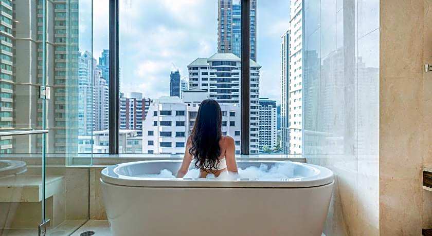 Renaissance by Marriott Bangkok Ratchaprasong Hotel