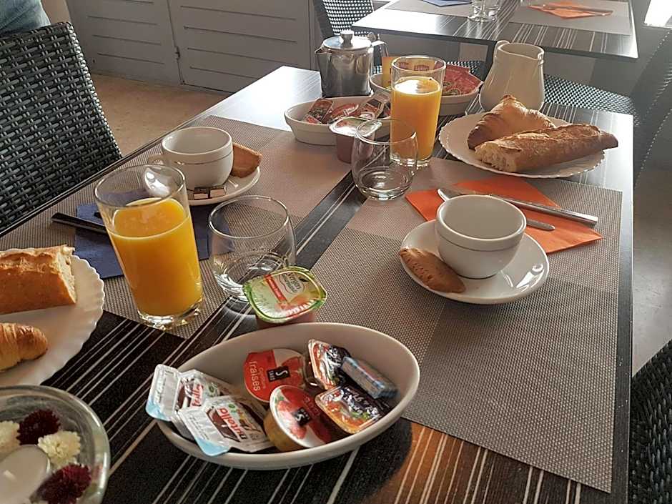 Hôtel de la Poste Piscine