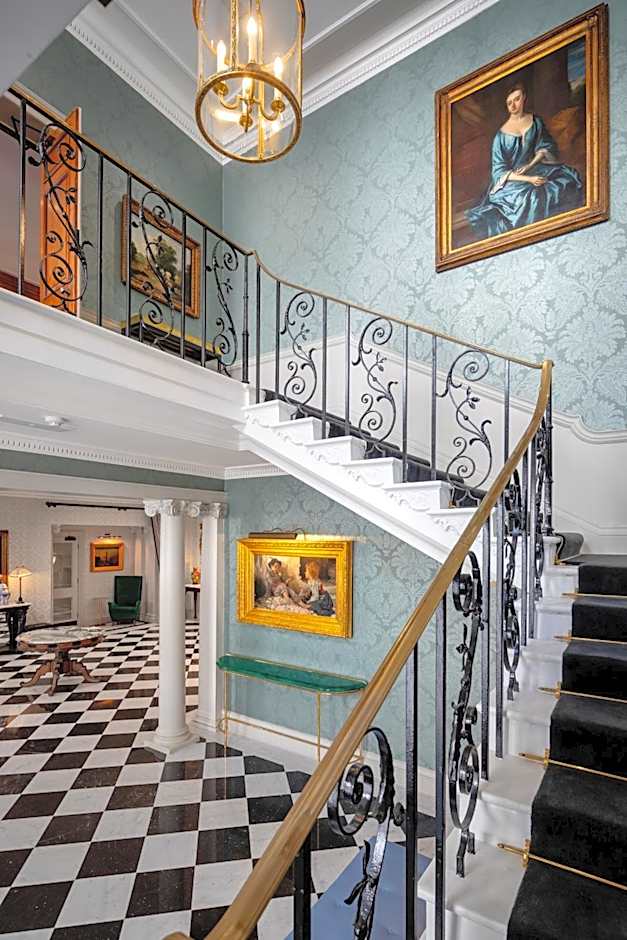 No. 30 Knightsbridge