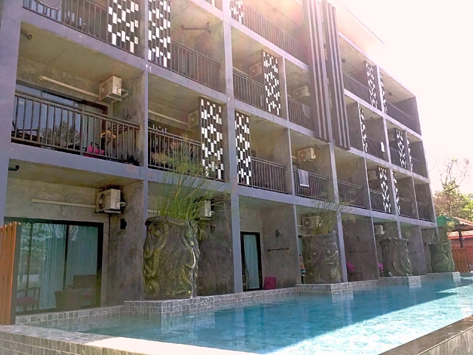 Maneetel Krabi Beachfront