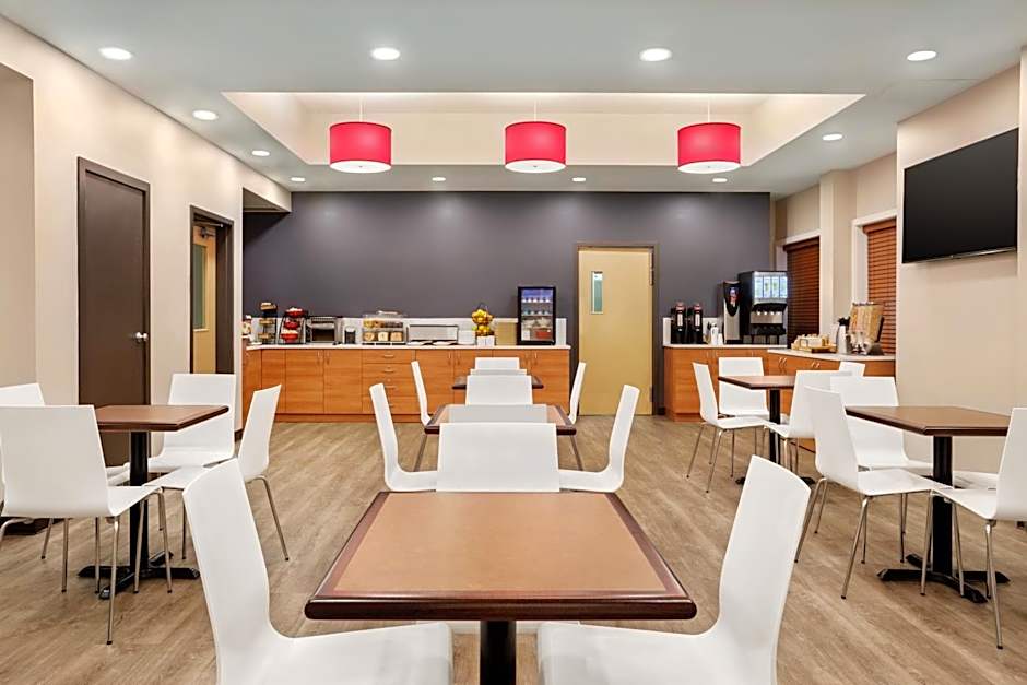 Microtel Inn and Suites by Wyndham Val d Or