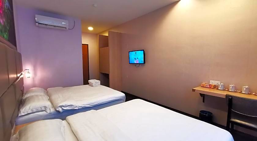 OYO 89423 Zenz Hotel