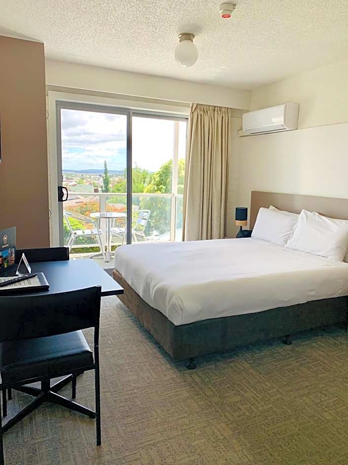 Adina Place Motel Apartments