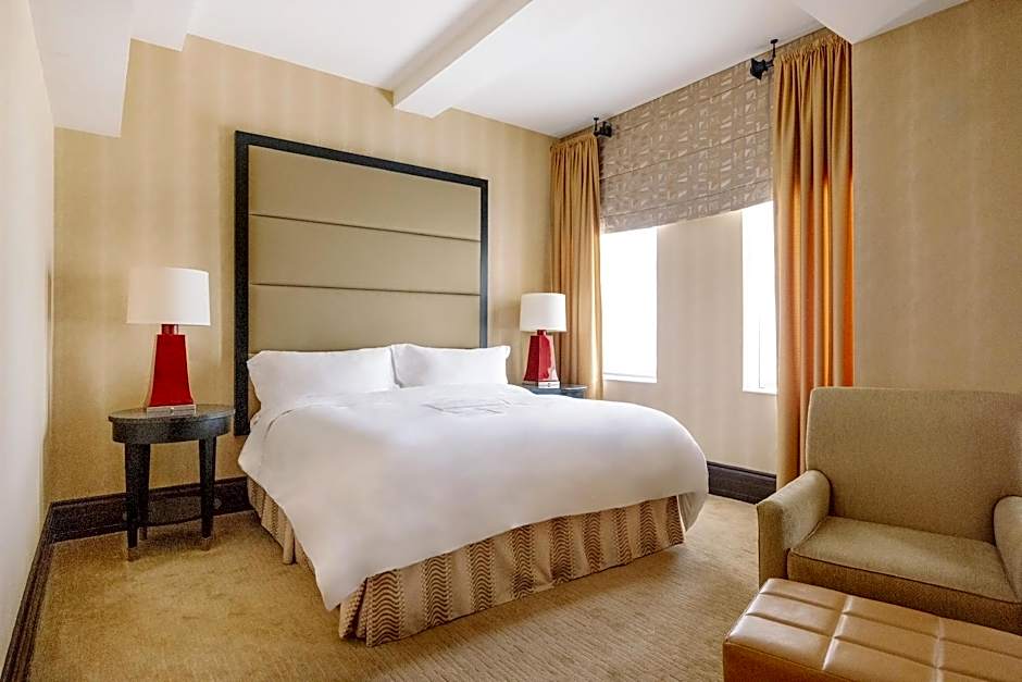 Photo 1 of 11 of Classic 1 King Bed