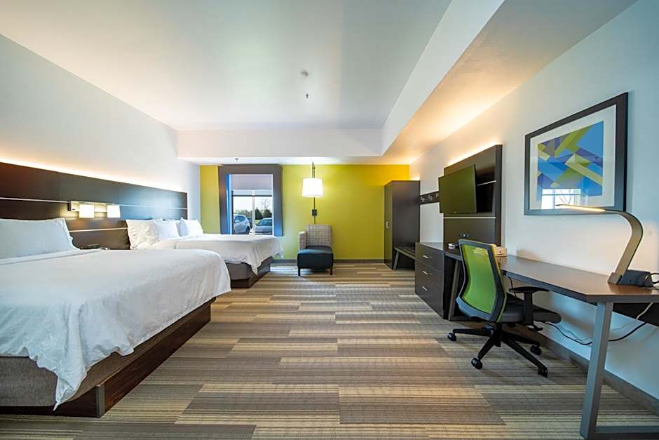 Holiday Inn Express Hotel & Suites Bedford By IHG
