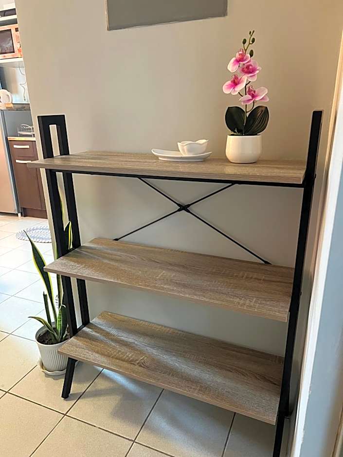 Cozy Boo Staycation near Enchanted kingdom by Dynel