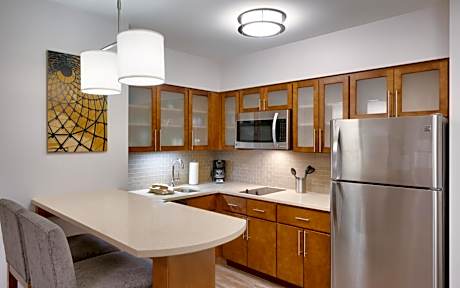 One-Bedroom King Suite