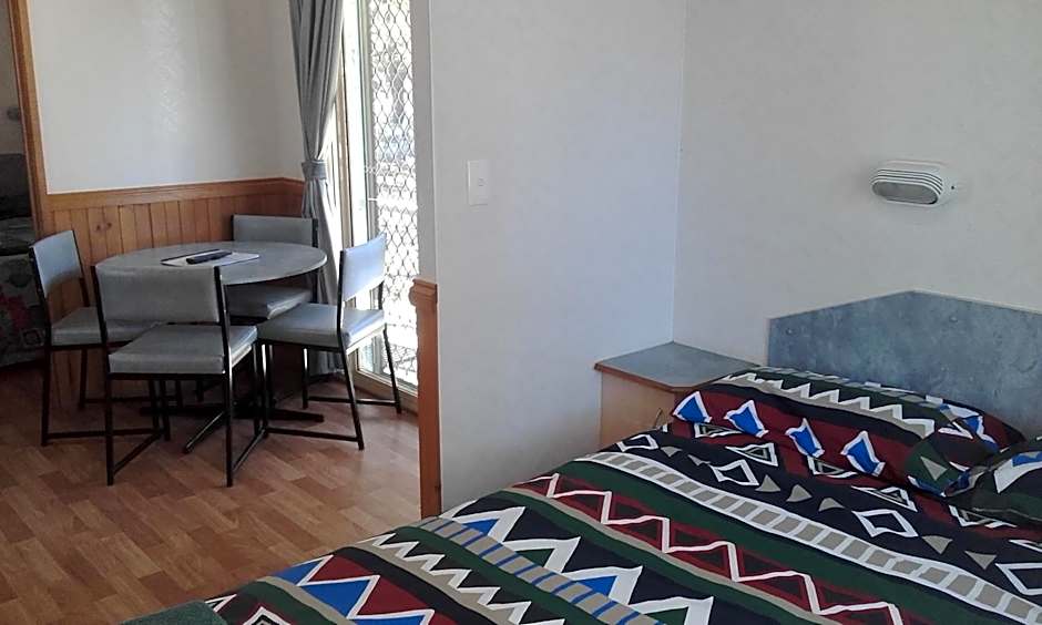 Acclaim Gateway Tourist Park