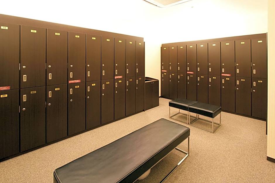 HEARTS Capsule Hotel & Spa Nakasu -Male only-