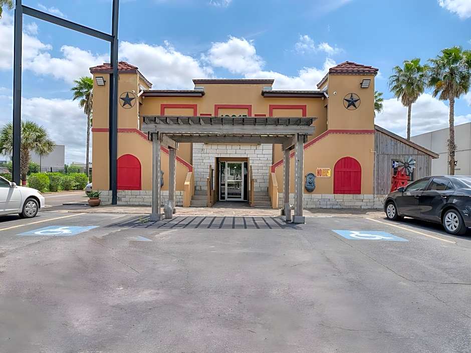 OYO Hotel Houston, TX near Medical Center NRG Stadium