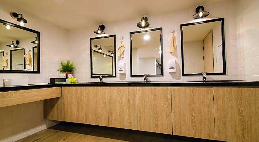 Ahiruyah Guest House