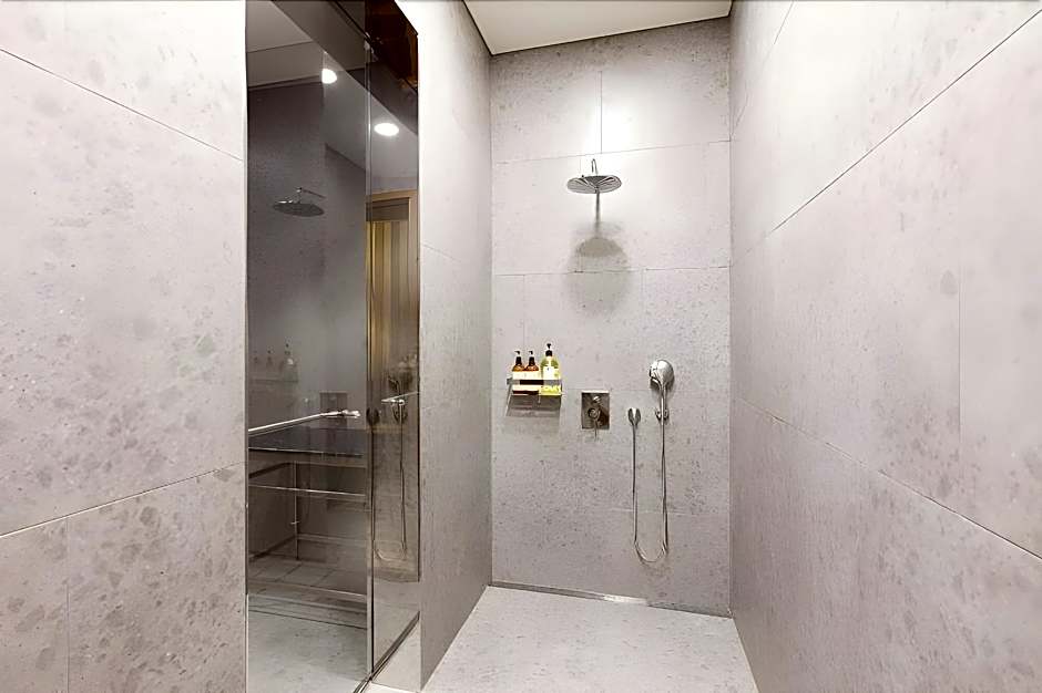 SR Suites Pangyo