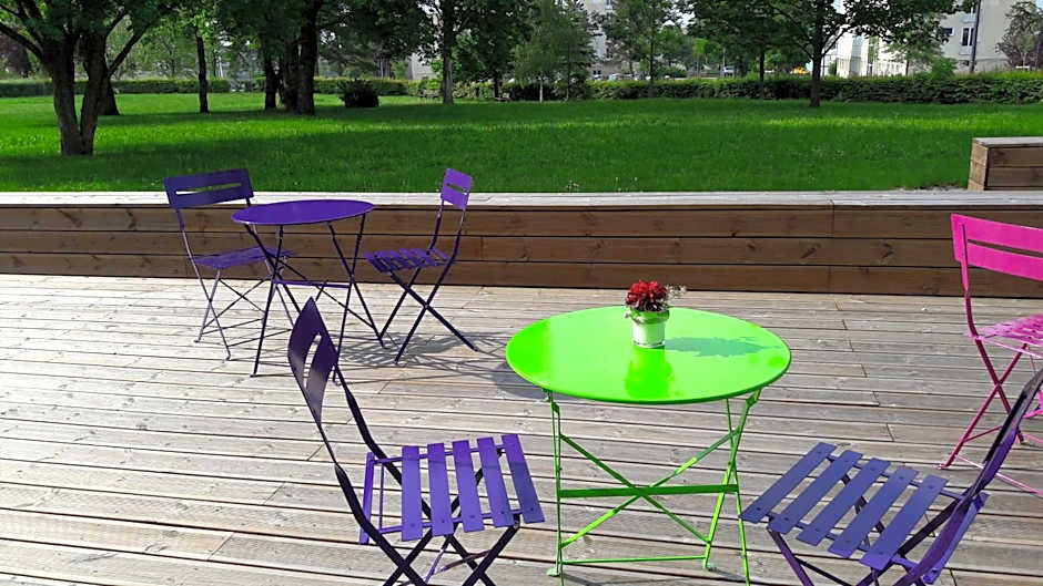 Adonis Dijon Maison Internationale