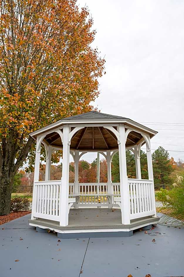 Quality Inn & Suites Lexington South