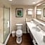 Hampton Inn & Suites Asheville Airport