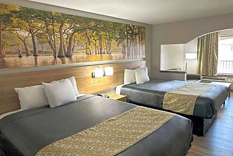 Queen Room with Two Queen Beds - Smoking