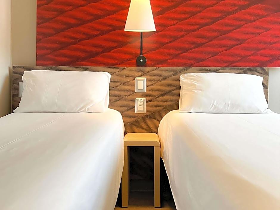 Ibis Iquique