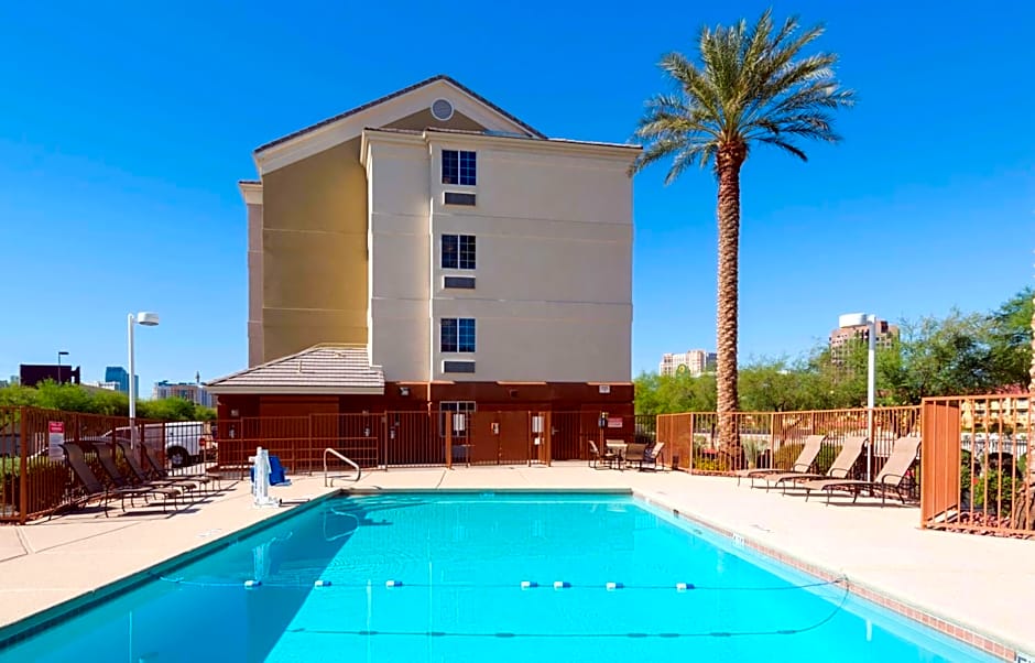 Sonesta Simply Suites Las Vegas Convention Center