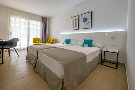 DOUBLE OR TWIN CLUB ROOM 2 ADULTS