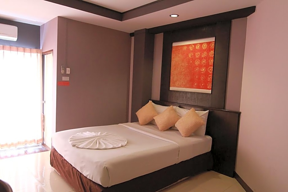 Grand Pinnacle Suvarnabhumi