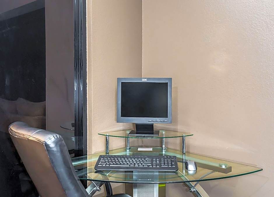 Super 8 by Wyndham - Mesa/Gilbert