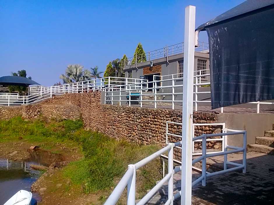 SIMA SILVER LODGE