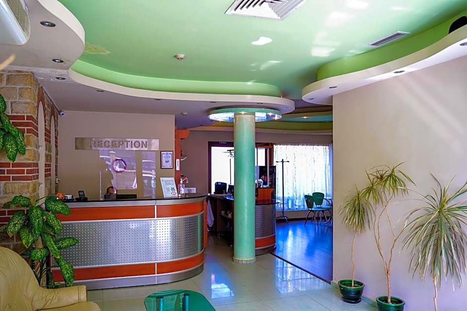 Dionis Hotel