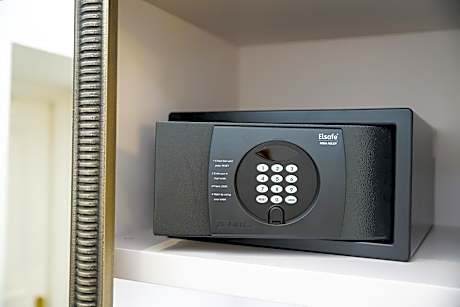 Deluxe Apartment - Annex