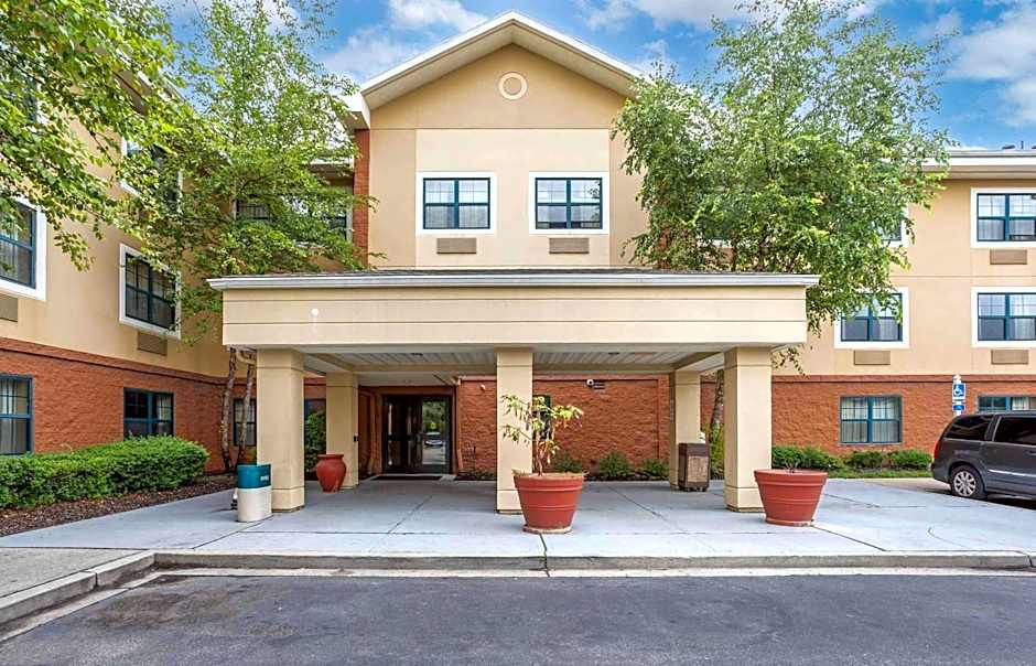 Extended Stay America Suites - Long Island - Melville