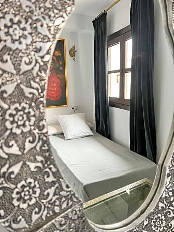 2 Beds