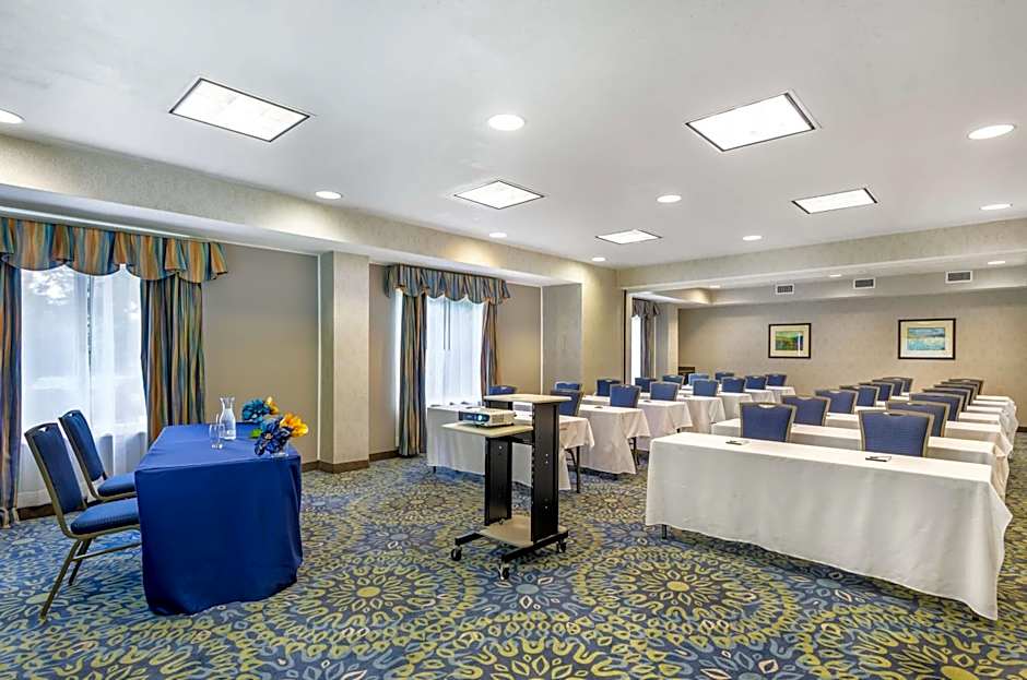 Best Western Plus Waynesboro Inn & Suites Conference Center