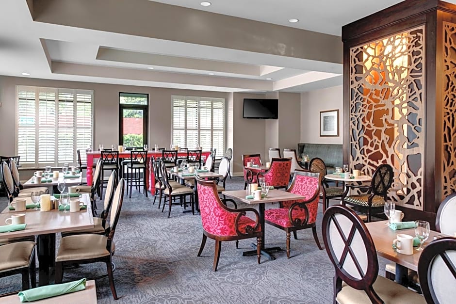 Holiday Inn Savannah Historic District, an IHG Hotel