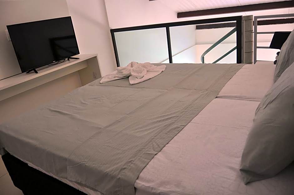 Foto 1 di 4 di Superior 1 Double Bed or 2 Beds, Pool View