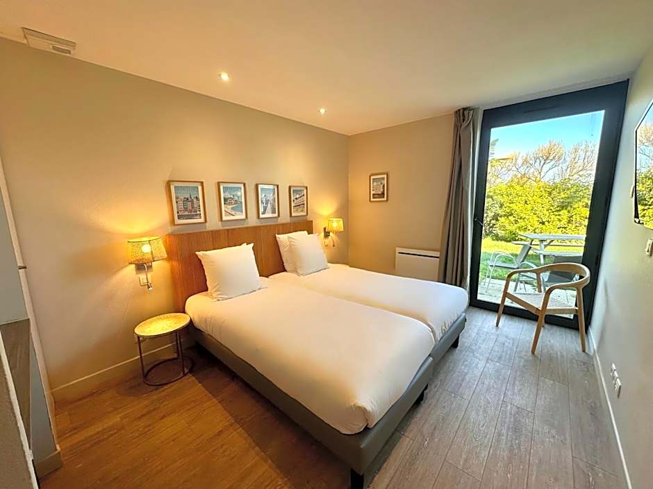 Gold Beach Hotel & RESIDENCE