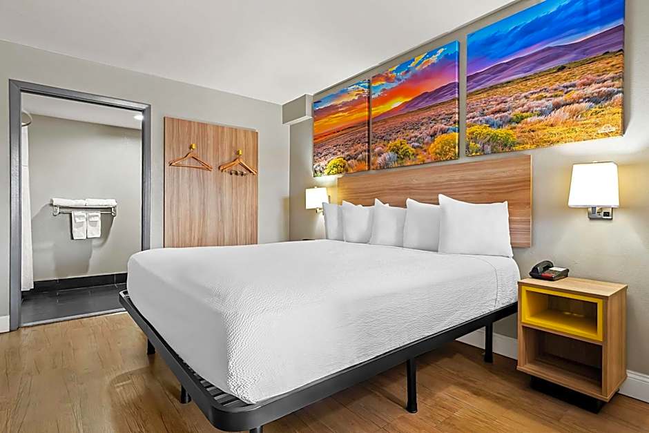 Days Inn by Wyndham Nacogdoches/SFA University/Downtown