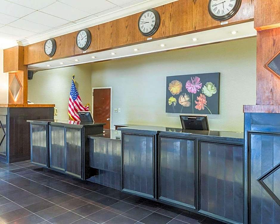 Clarion Hotel Somerset - New Brunswick