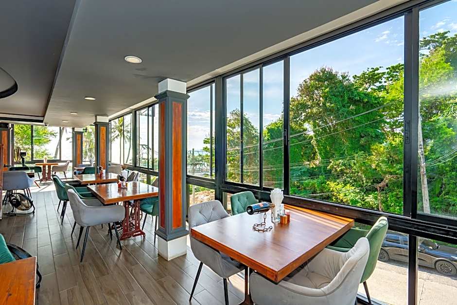 Oceanview Bungalows by EAT, Karon Beach